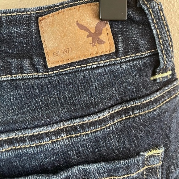 American Eagle Stretch frayed hem size 8 - Picture 7 of 10